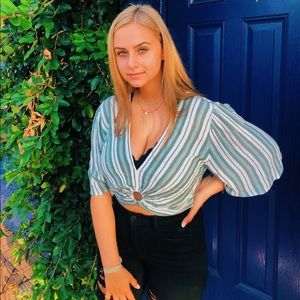 Meet your Posher, Dominique